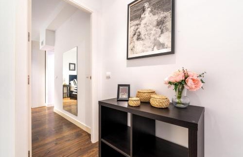 Literary Quarter Apartment | Charming Modern Apartment in Barrio de las Letras
