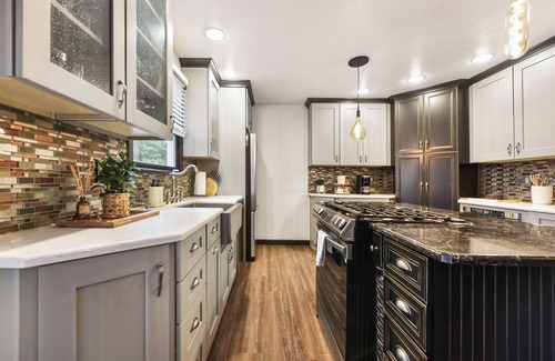 Racine House | Charming, Modern & Cozy Home