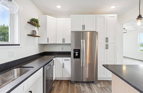 Gilford Other | Charming Modern Farmhouse just 10 minutes away from Frankenmuth!