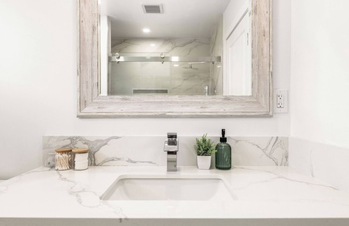 View Park-Windsor Hills House | Charming Modern LA Gem Fully Furnished-Perfect for Long Stay