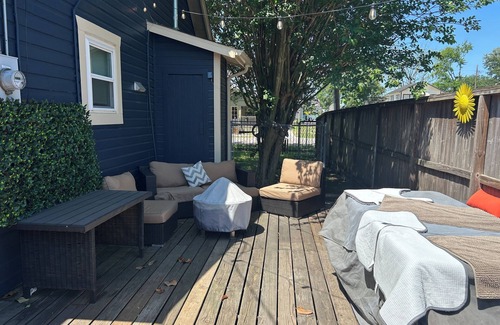 Greater Heights House | Charming modern mid century craftsman house