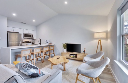 Zilker Apartment | Charming/Modern Prime Location – SXSW- Zilker - ACL - Barton Springs