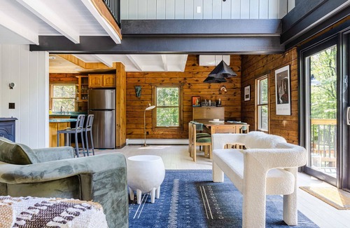 New Paltz House | Charming Mohonk Retreat, Pool, Fire Pit, Hot Tub