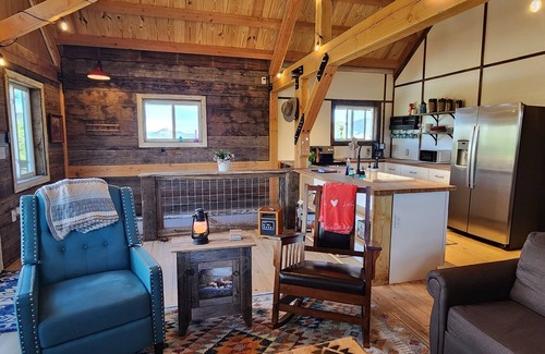 Guffey House | Charming mountain barndominium on 44 acres! Views, beautiful barndominium!