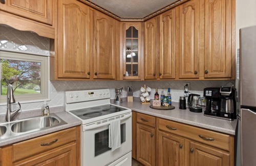 Rocky Top Cottage | Charming Mountain Cottage Near Norris Lake and ATV Trails in Rocky Top
