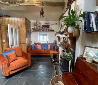 Dingle House | Charming Music Shop -Town Centre