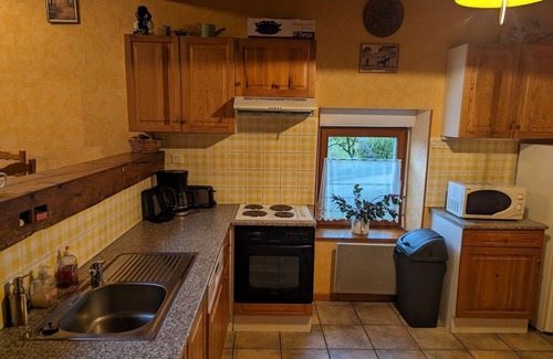 Girmont-Val-d'Ajol Cottage | Charming Nature Retreat: Cozy Cottage with Fireplace and Scenic Views