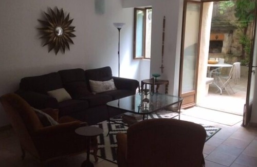 Caunes-Minervois House | Charming, newly renovated village house in Caunes-Minervois