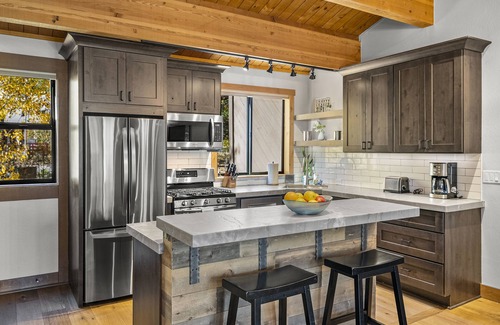 Truckee House | Charming Northstar Chalet | Shuttle, Fireplace, Pool, Near Village & Rec Center
