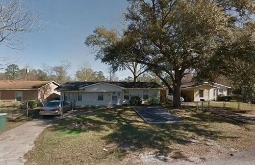 Beaumont House | Charming Oasis in Beaumont Texas!