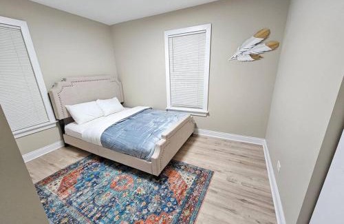 Waukegan House | Charming oasis in Waukegan near Naval base Casino