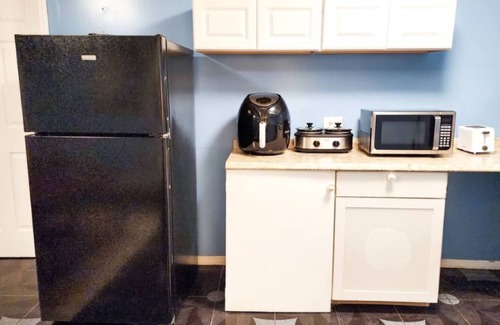 Queens Apartment | Charming Oasis Steps from Beach & Metro Station