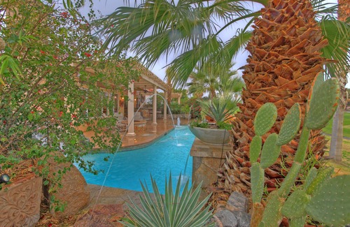 Indio House | Charming Oasis-Walking Distance to Festivals
