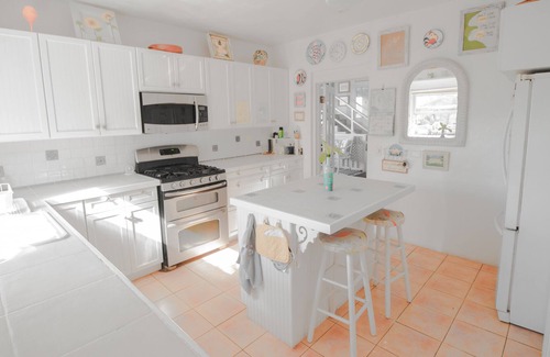 Nassau House | Charming ocean-front beach villa w/ private pool/hot tub plus SPECTACULAR VIEW!!