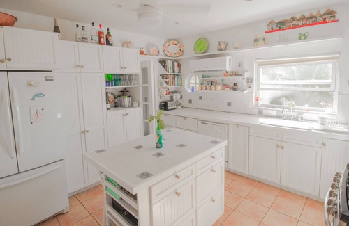 Nassau House | Charming ocean-front beach villa w/ private pool/hot tub plus SPECTACULAR VIEW!!