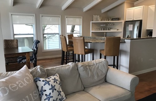 Bethany Beach House | Charming Oceanfront 7 Bedroom Home- Private Beach- Gated Community