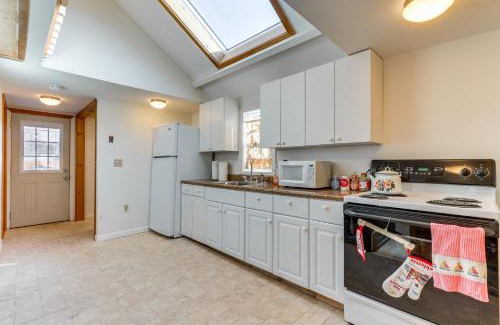 Old Lyme House | Charming Old Lyme Cottage, Steps to Private Beach!