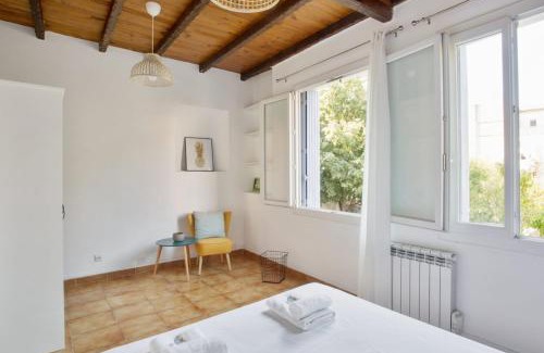 La Ciotat Apartment | Charming Old Town Appartment with AC and Parking