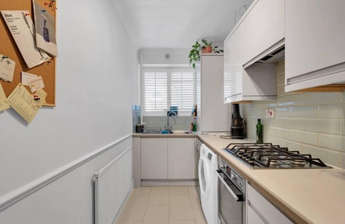 Crystal Palace Apartment | Charming one bed flat with a lovely shared garden