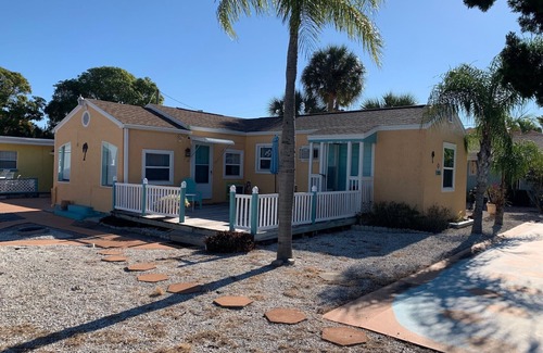 St. Pete Beach Apartment | Charming One Bedroom on St Pete Beach "America's #1 Beach