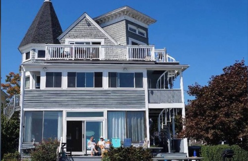 Milford Apartment | Charming one-bedroom beach-front apartment with deck and friendly neighborhood.