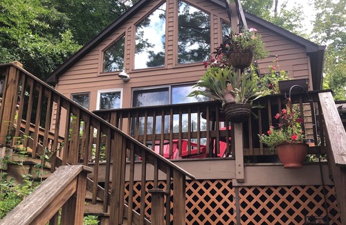 Maryland Cottage | Charming one bedroom lake side cottage close to Colleges and Cooperstown.