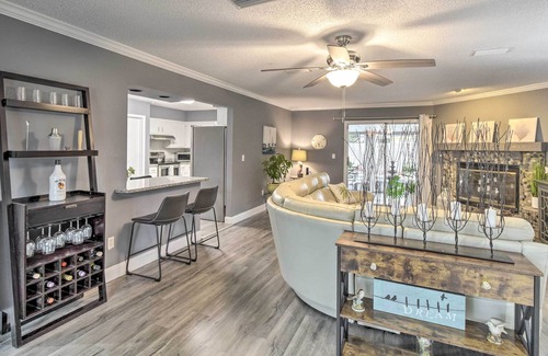 Orange Park House | Charming Orange Park Home w/ Backyard & Pool!
