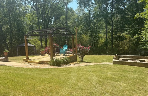 Ellenwood Apartment | Charming Paradise Apartment in Ellenwood, Comfort & Spacious 1800 sqf