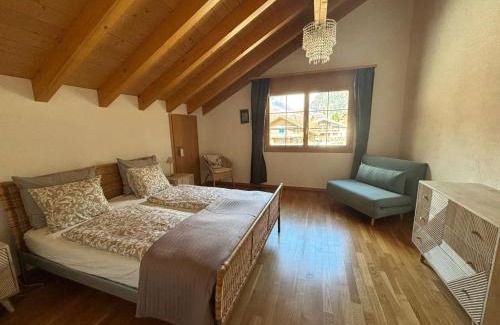 Lauterbrunnen Apartment | Charming Penthouse
