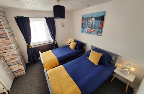 Narberth House | Charming pet friendly 2 bedroom cottage, close to Narberth & local beaches, friendly animals on our smallholding