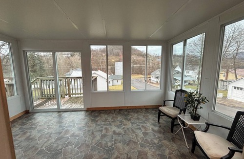 Lewistown House | Charming, pet-friendly 2-bedroom house with WiFi, AC in delightful Lewistown