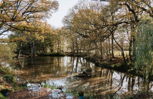 Ewhurst Green House | Charming picturesque cottage - nr Tenterden & Rye, pets welcomed