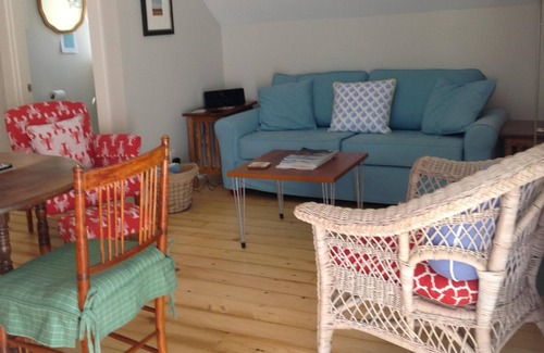 Blue Hill Cottage | Charming, private cottage for two