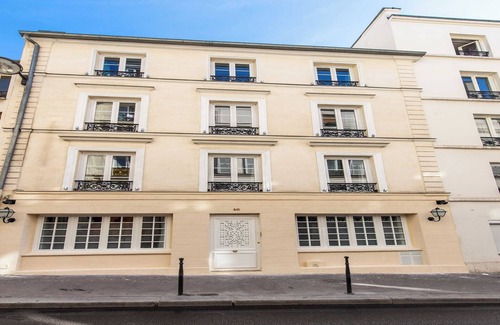 Quartier de Rochechouart Apartment | Charming private room in Pigalle
