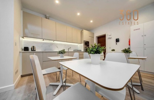 Mosta Apartment | Charming private room with Wifi in central Mosta