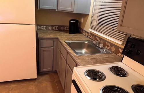 Governmental Mall Apartment | Charming private stand alone unit with AC in sunny Phoenix