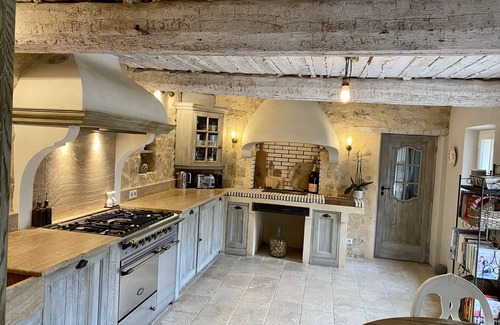 Chateauneuf-Grasse Villa | Charming Provencal Villa set in the heart of the Medieval village of Chateauneuf