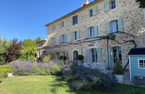Chateauneuf-Grasse Villa | Charming Provencal Villa set in the heart of the Medieval village of Chateauneuf