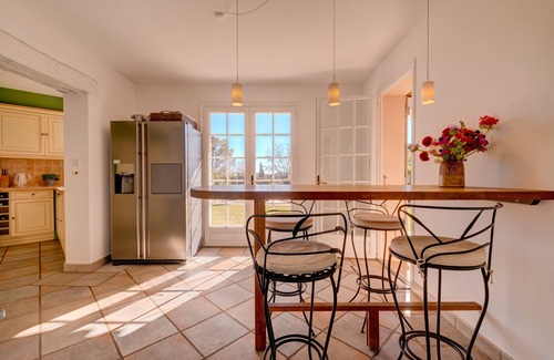 Bagnols-en-Foret Villa | Charming Provencal Villa; oasis of calm