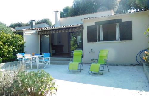 Grasse House | Charming Provencal house in field of secure standing with swimming pool