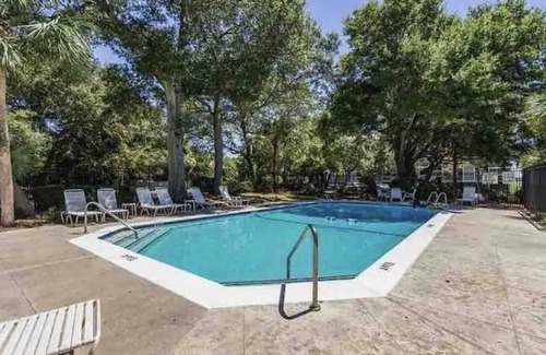 Folly Beach Condo | Charming quiet 1 bd apartment