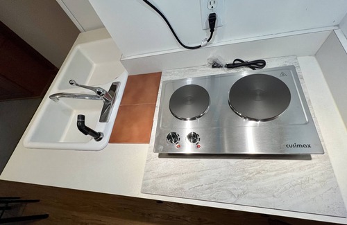 Boonsboro Apartment | Charming- Quiet Apartment, Gorgeous Neighborhood, near to Hospitals.
