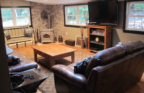 Woodward Cabin | Charming, quiet, cabin, total rehab, awesome fly fishing Penns Creek !!