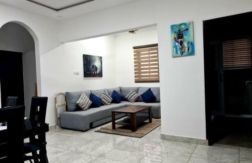 Adenta Apartment | Charming Quiet & Cozy - Close to Highway Parking