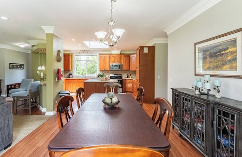 Blaine House | Charming rambler on 5 private acres in the county. Sleeps 8. Starlink and A/C.