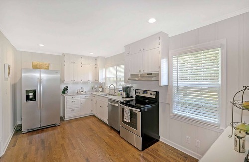 Lawrenceville House | Charming Ranch with Great Vibes-All Bedrooms on Main Level- Short Walk to Eclectic Eateries & Drinks
