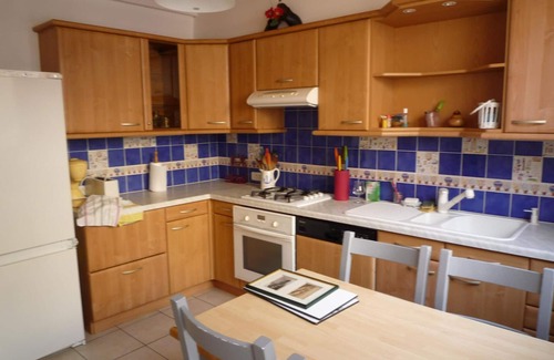 Les Sables d'Olonne House | Charming Renovated Fisherman's House with Courtyard, 50m from the Sea