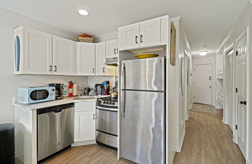 Hilton Head Villa | Charming Renovated Villa in Oceanfront Community w/Pool and Direct Beach Access