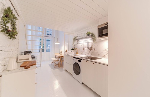 Lyon City Centre Apartment | Charming Renovated Pied-à-Terre Saxe Gambetta