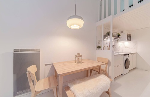 Lyon City Centre Apartment | Charming Renovated Pied-à-Terre Saxe Gambetta